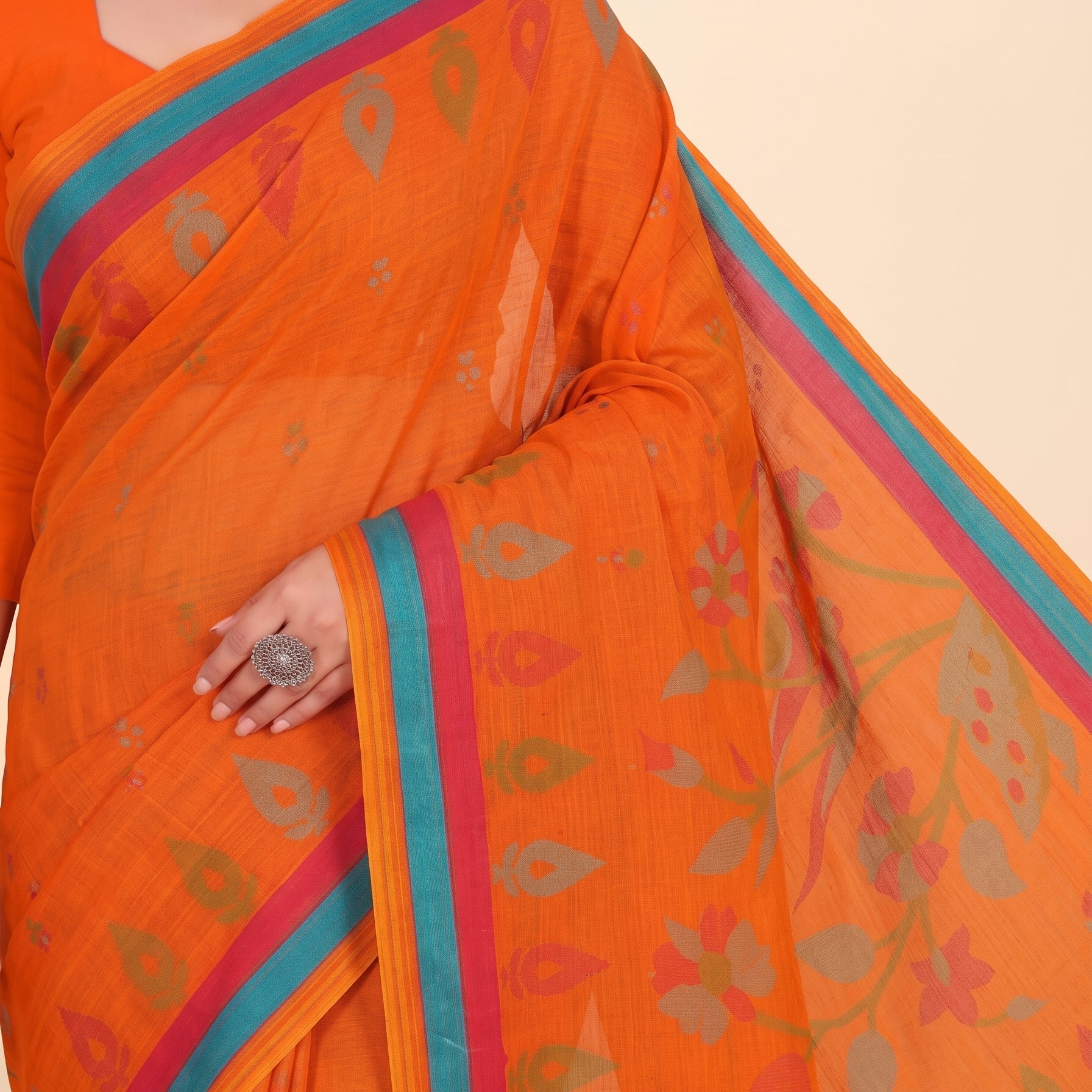 Shared pallu close-up [sku:KN-50828]