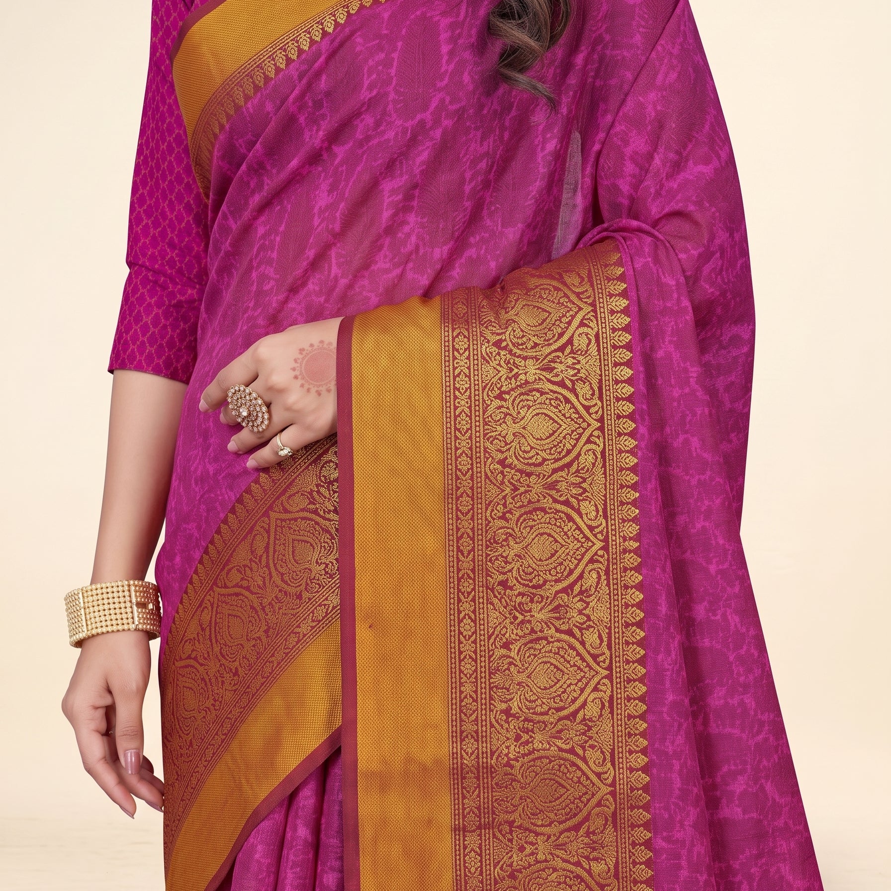 Shared pallu close-up [sku:KN-15590]