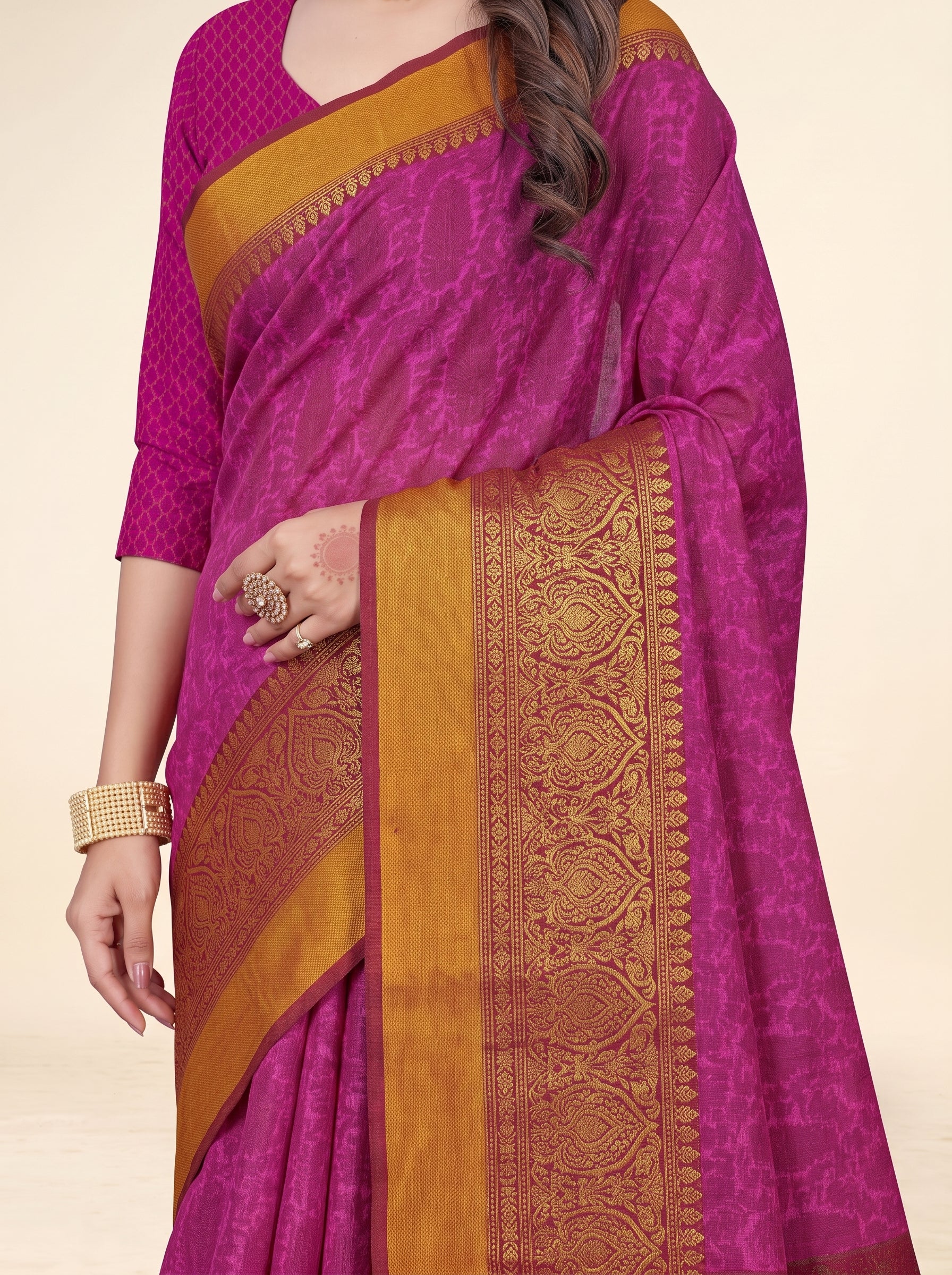 Shared pallu close-up [sku:KN-15590]