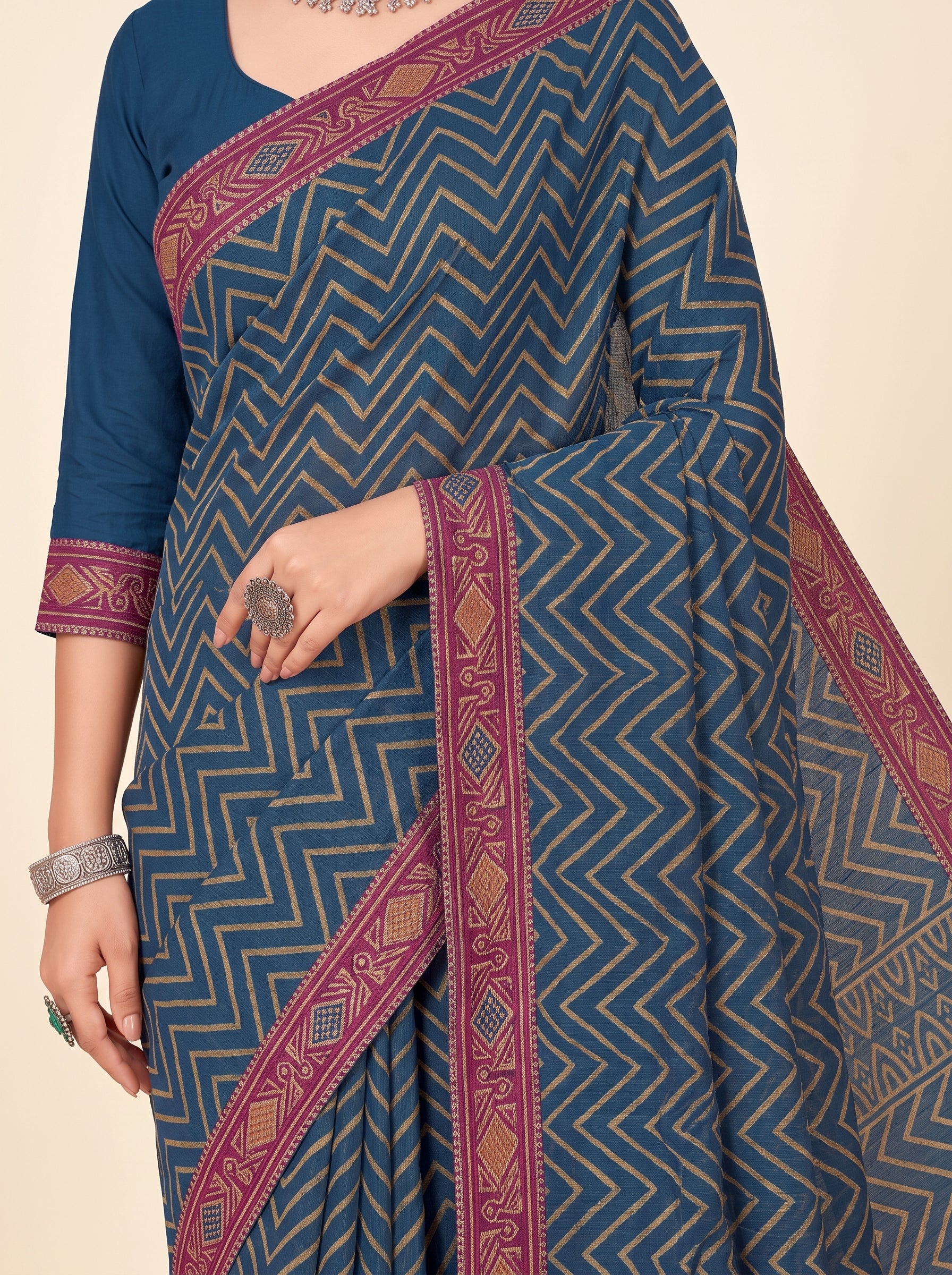 Shared pallu close-up [sku:KN-66814]